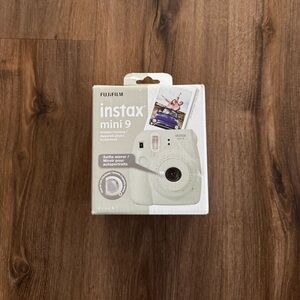 Fujifilm Instax Mini 9